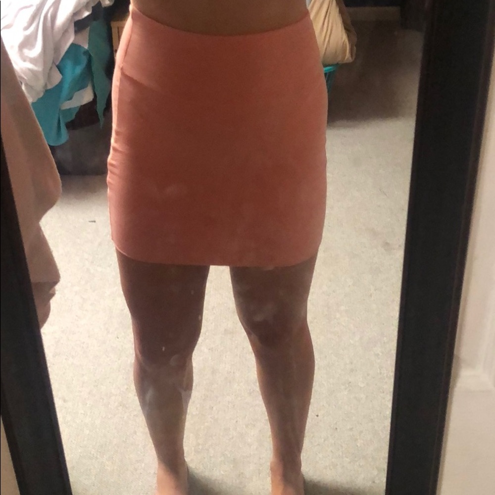 Coral mini skirt